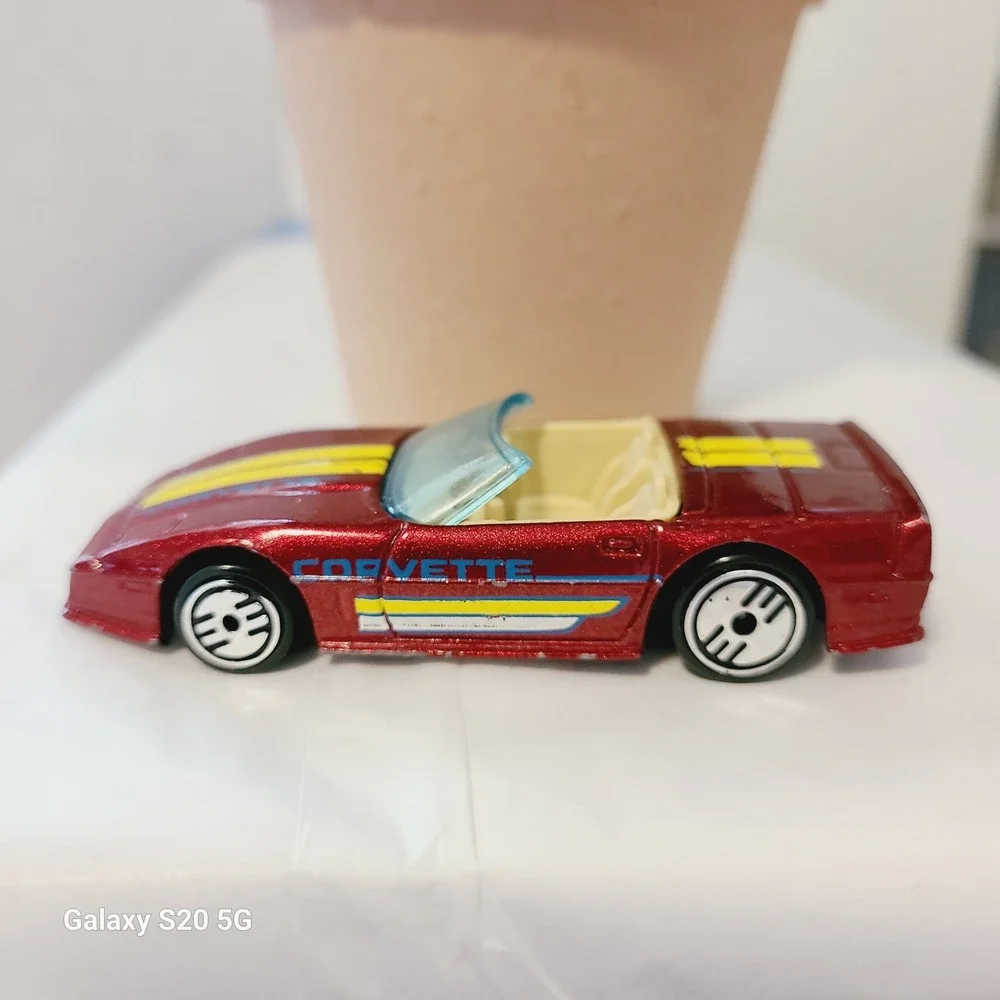 Hot Wheels 1988 Custom Corvette Burgundy‎ Convertible Diecast Toy Car